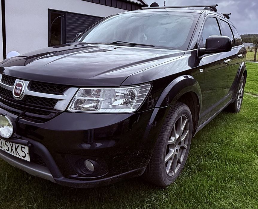 Fiat Freemont 2.0 JTD 170KM. Uszkodzony silnik, mozna utuchomic.