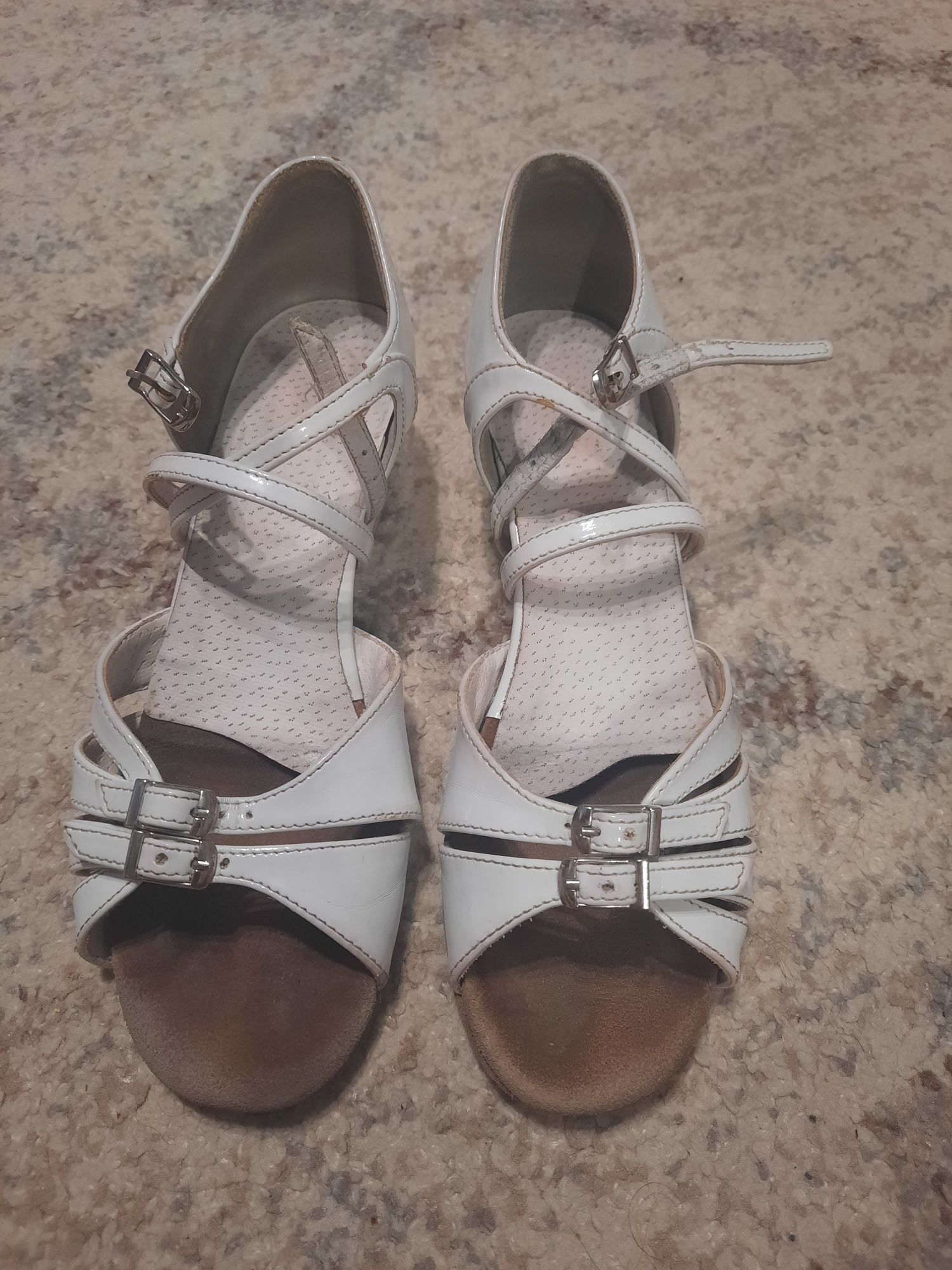 Туфлі для бальних танців на ножку  22.5 ( по устілці 23)