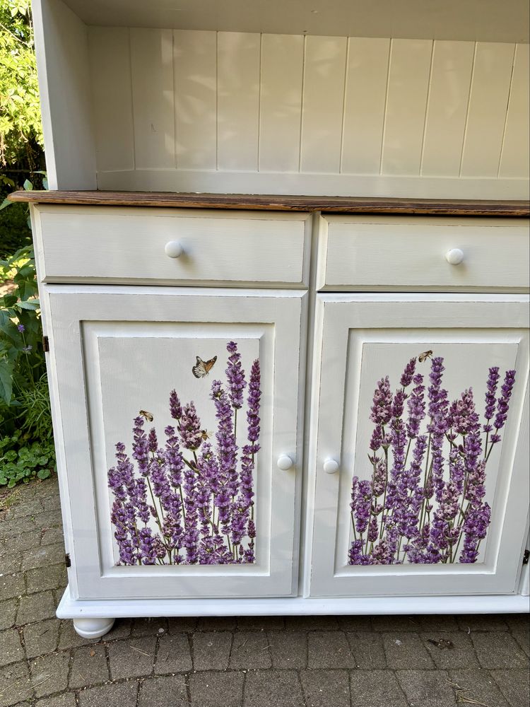 Kredens prowansalski, kredens rustykalny, kredens shabby chic