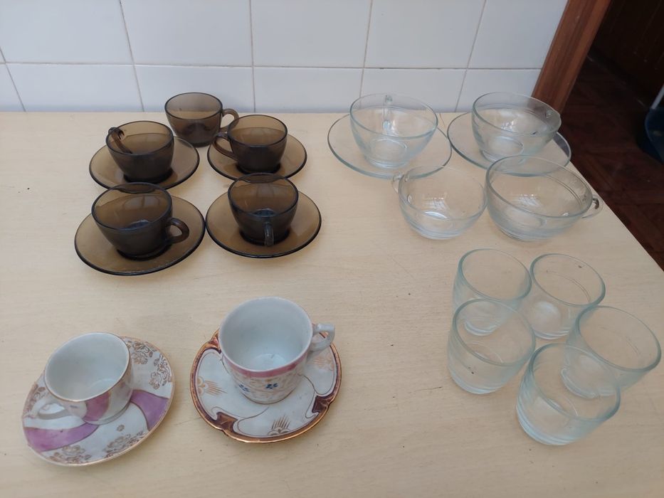 4 conjuntos de chávenas de café