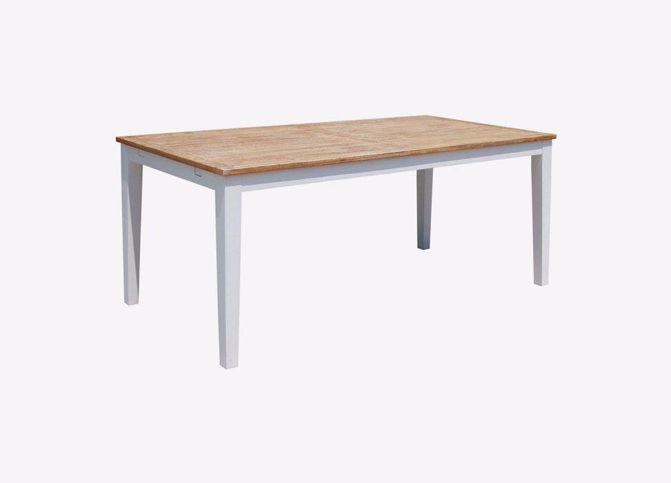 Mesa de jantar com cadeiras