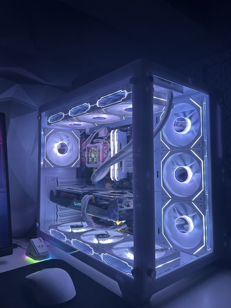 Bialy komputer RGB Ryzen 5 5500 / RX 5700 XT / 32 GB RAM
