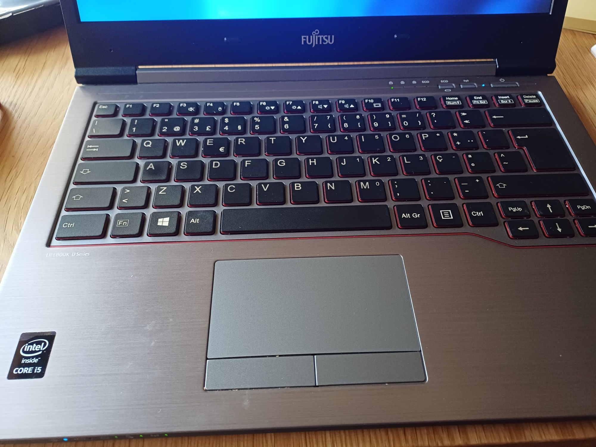 Portail fujitsu siemens i5 8gb ram 500hdd windows 11