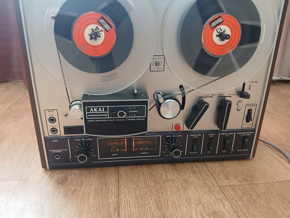 Продам  Akai 4000DS (Japan)