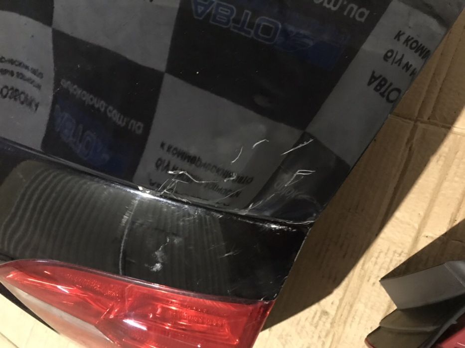 Ляда крышка багажника ve jetta 6 джетта 2010-14г