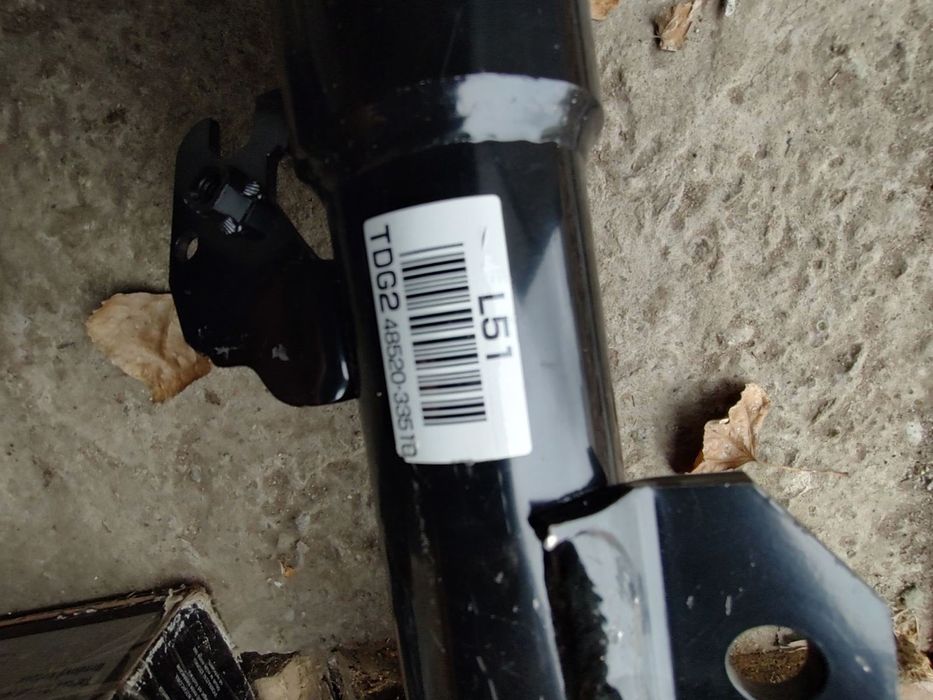 Амортизатор Toyota Camry 40