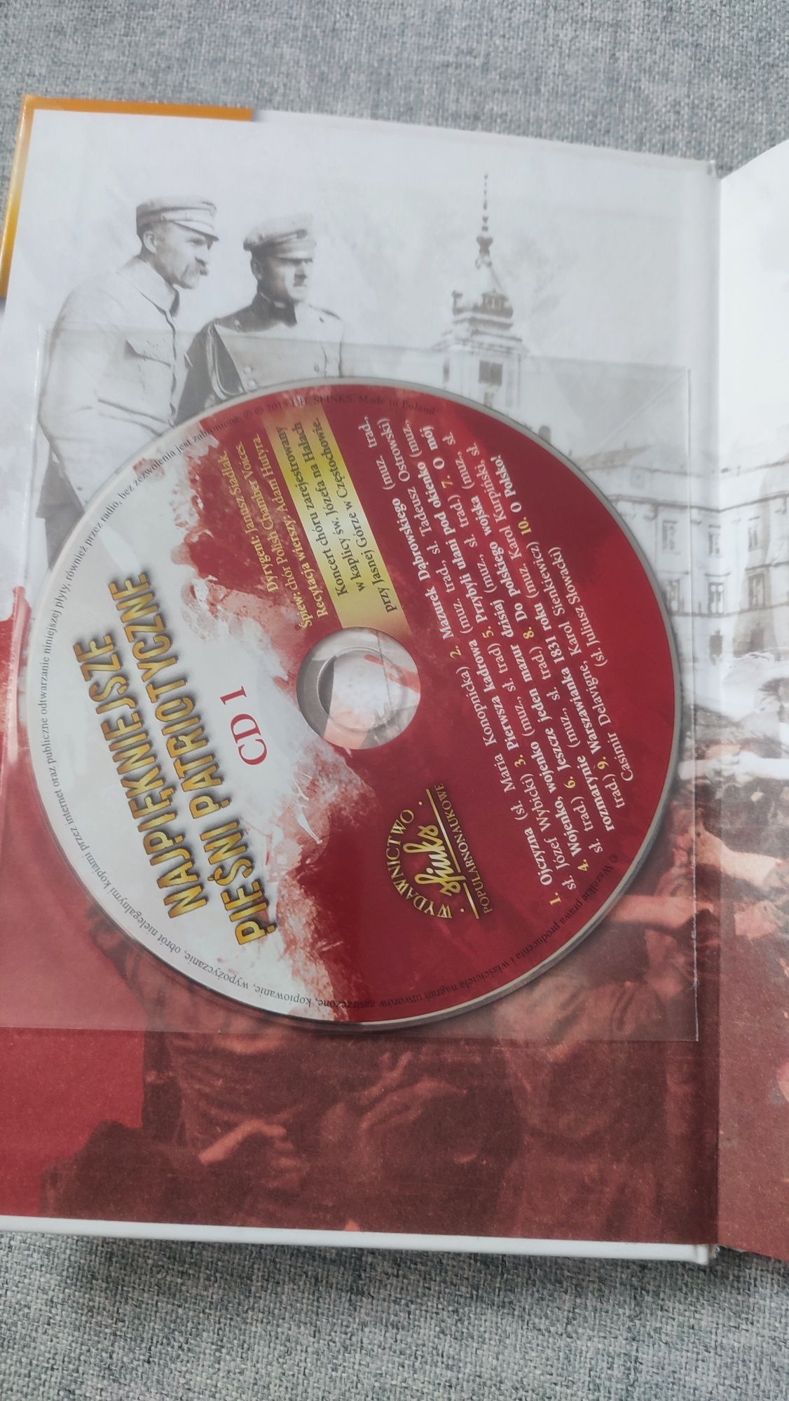 Mała Księga Patrioty Bóg Honor Ojczyzna + 2 CD