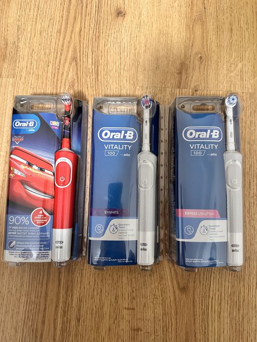 Электрическая  зубная щетка OralB Vitality D100,Pro 500,2500.Smart 4,6