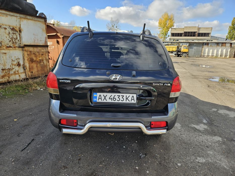 Автомобиль хюндай сантафе