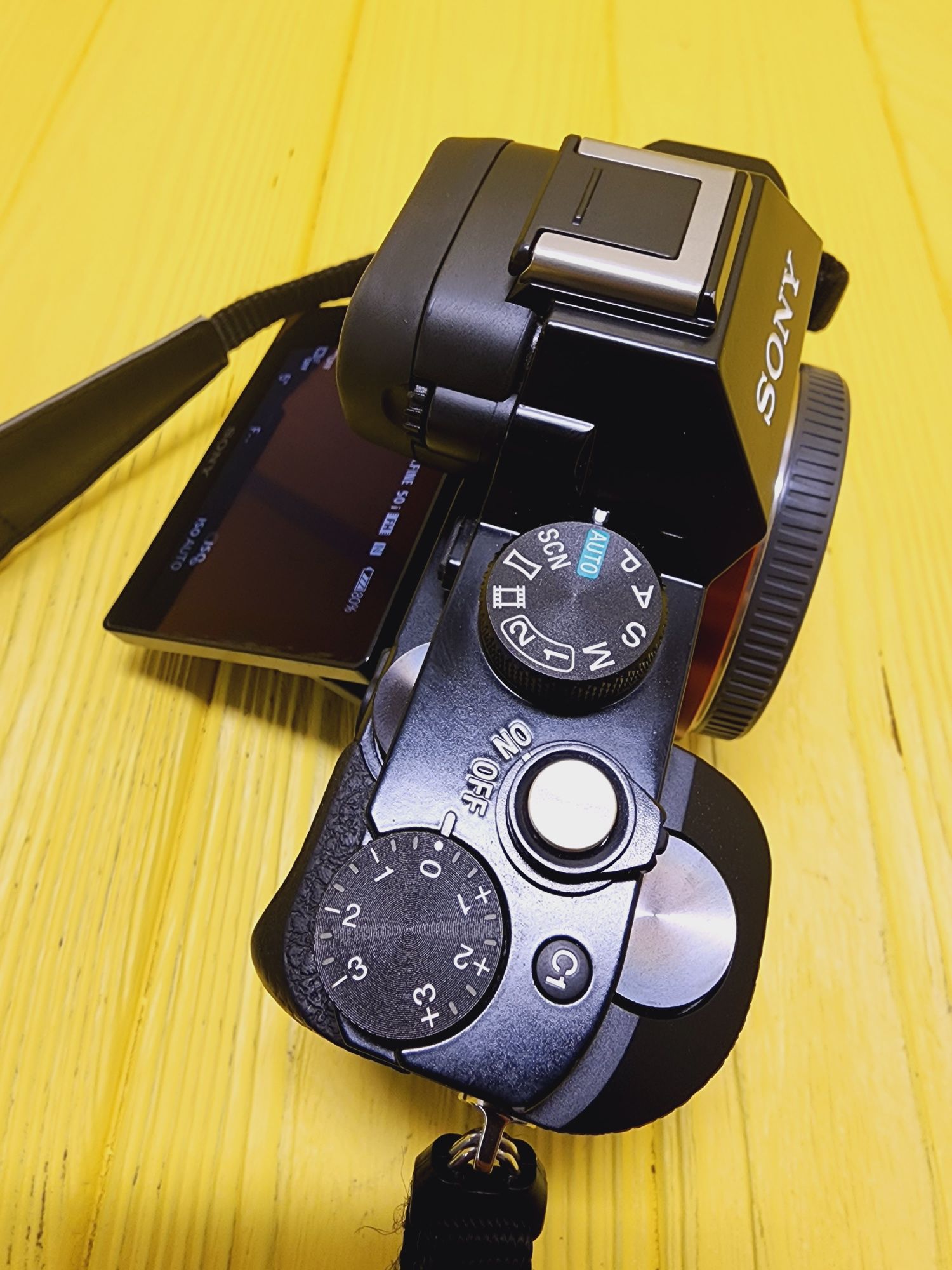 Sony A7R  body (пробег 7 т. кадров)