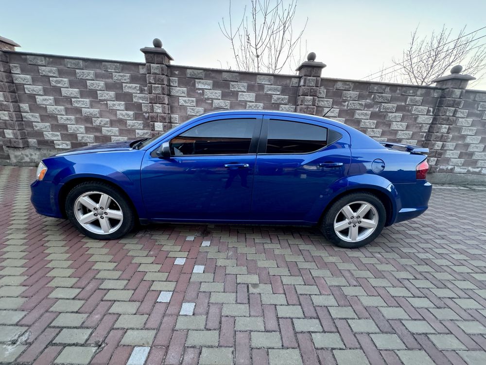 Dodge avenger 2.4 benzin 2013рік