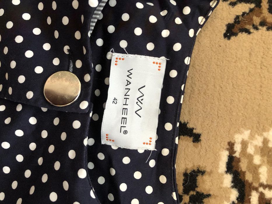 Класний жіночий плащ