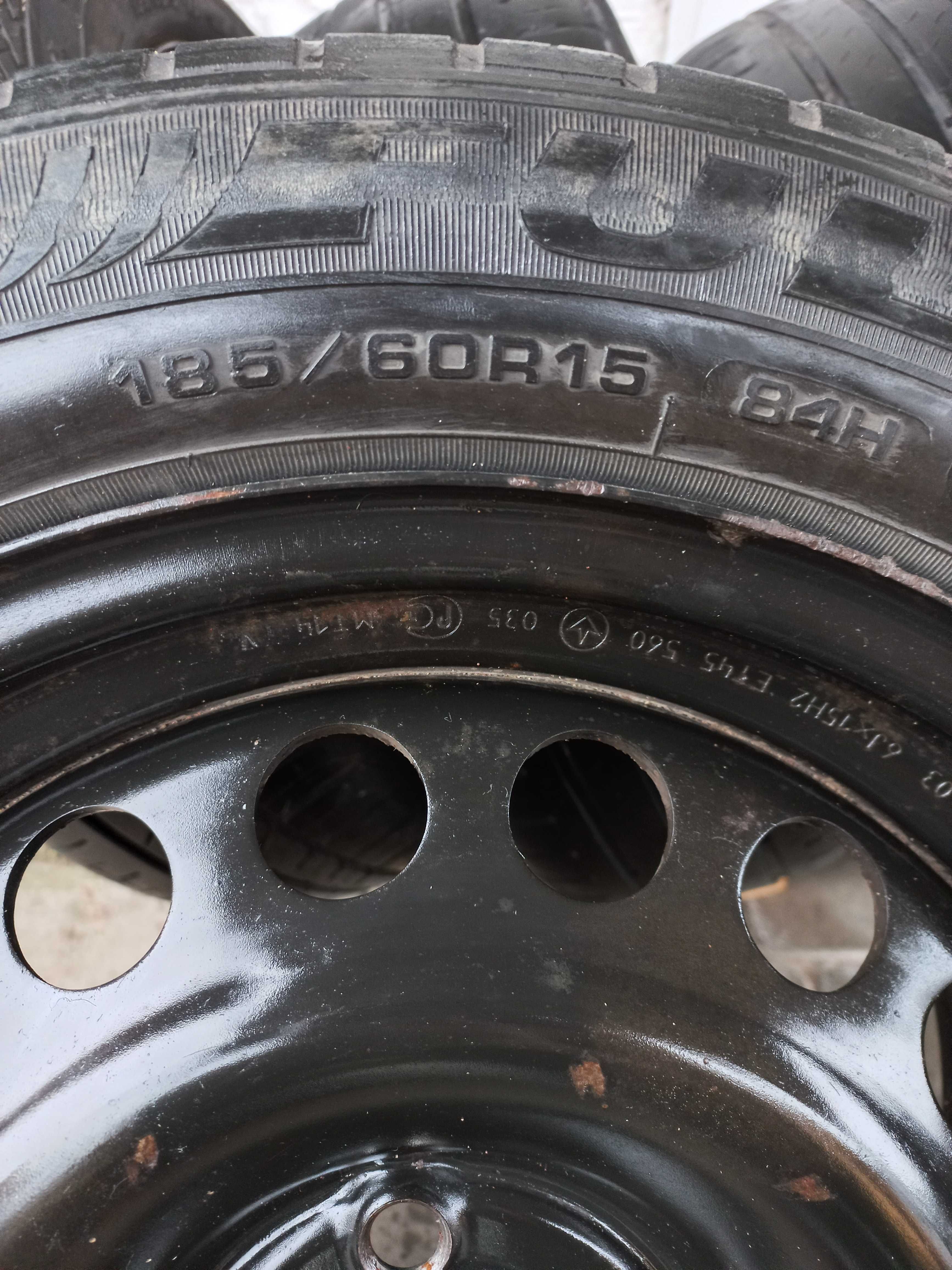 Автогума з дисками 185/60-R15 комплект 4 шт.