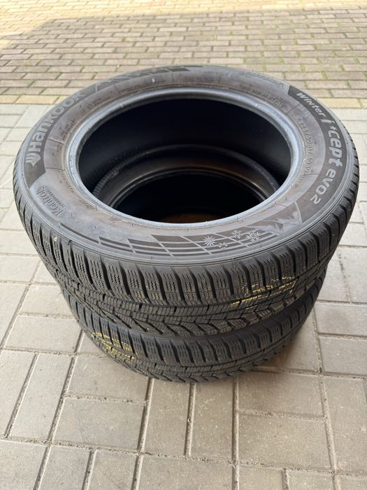 Dwie opony zimowe 225/60/17 HANKOOK Używane F-Vat