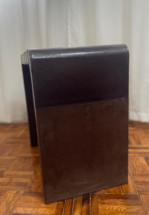 Mesa de apoio imitação pele