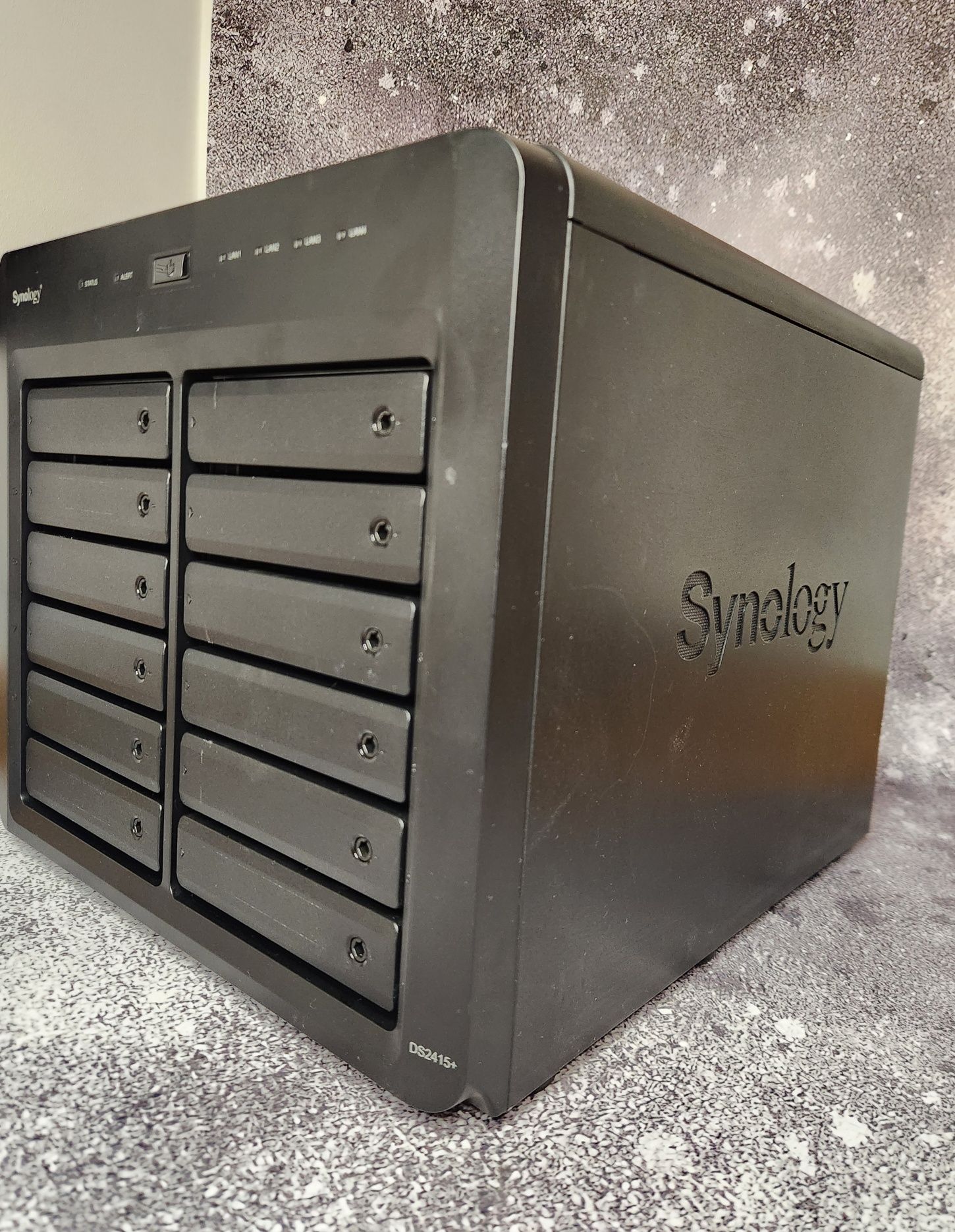 NAS сервер Synology DiskStation DS2415+ на 12 дисків!