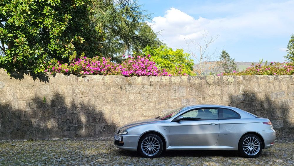 Alfa Romeo GT 1.9 Jtd 2005 - Impecável de tudo