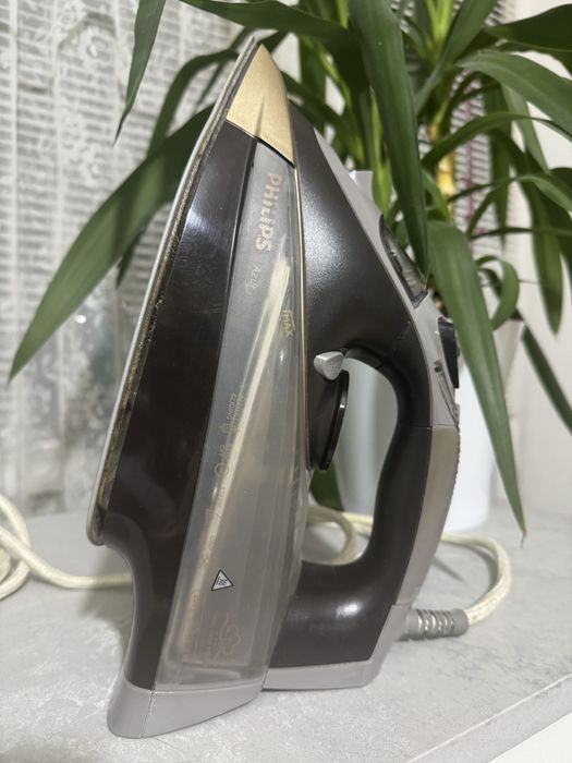 Праска Philips Azur 2600w/200g
