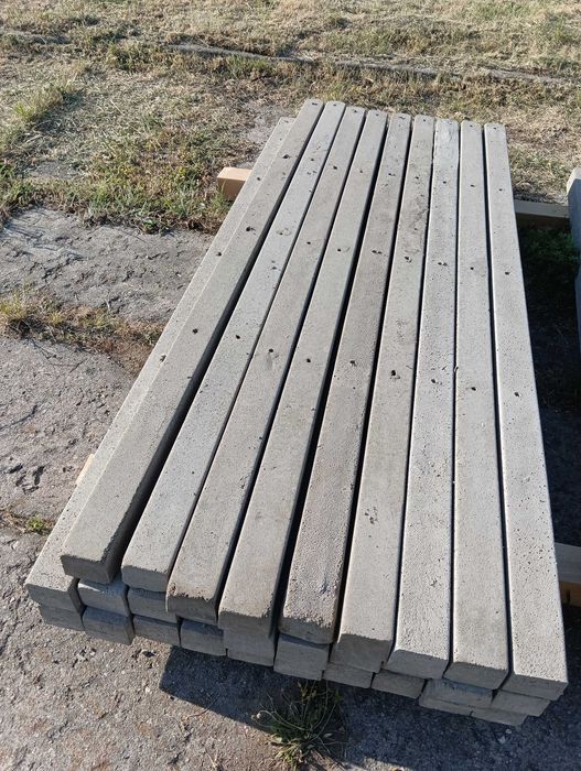 Słupki betonowe ogrodzeniowe siatka leśna 220 cm