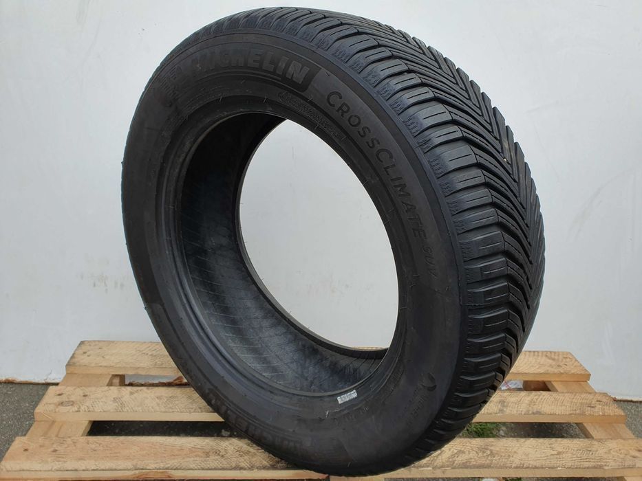 1x Opona całoroczna 255/55/18 MICHELIN CrossClimate SUV - 109W Demo!