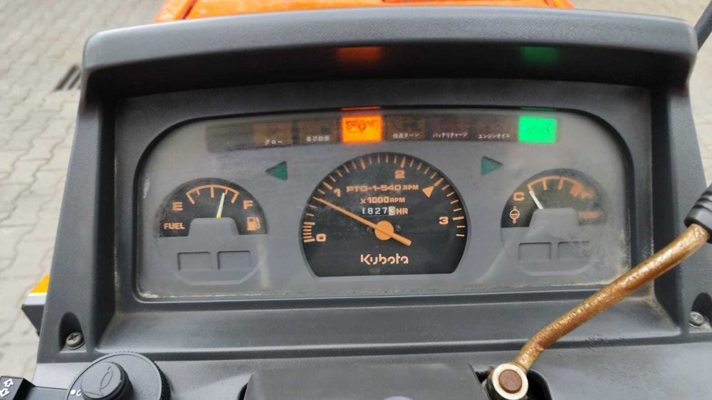 Japoński traktorek Kubota GL 21 z glebogryzarką 4x4 Rewers 21 km