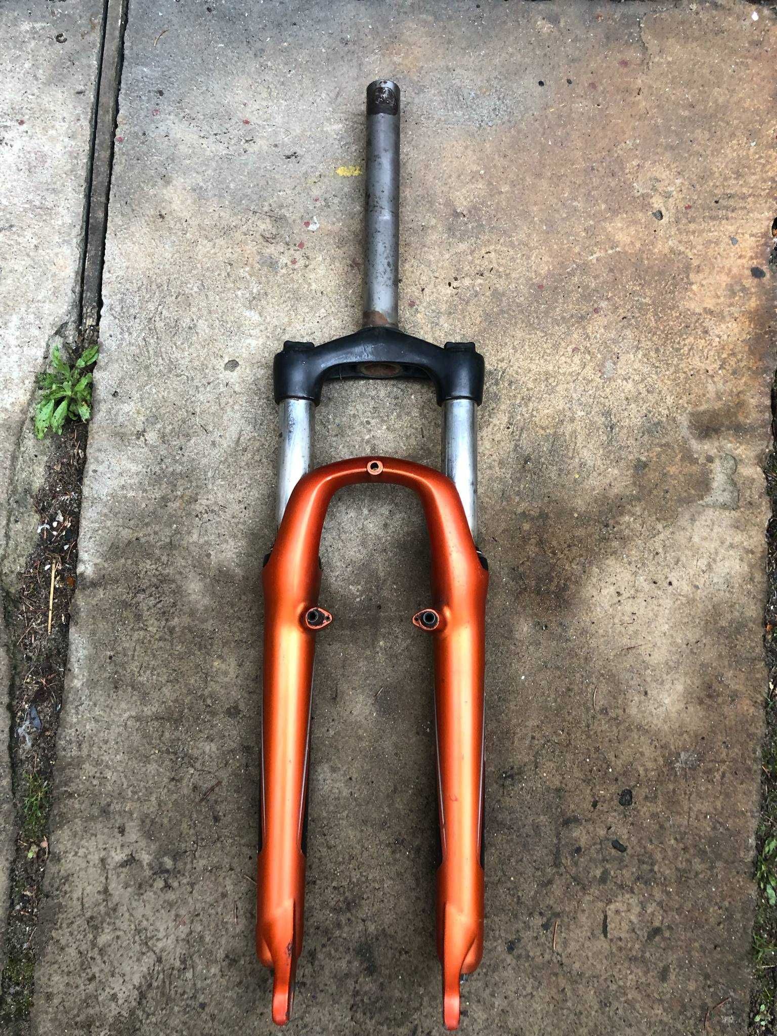 Amortyzator SR Suntour XCT 26 cali