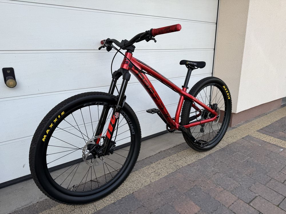 Dartmoor Hornet 2022 Red Devil (Maxxis, Deore XT