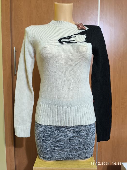 Sweter 8 S 36 nowy obcisły 50% wool ptak jesień zima