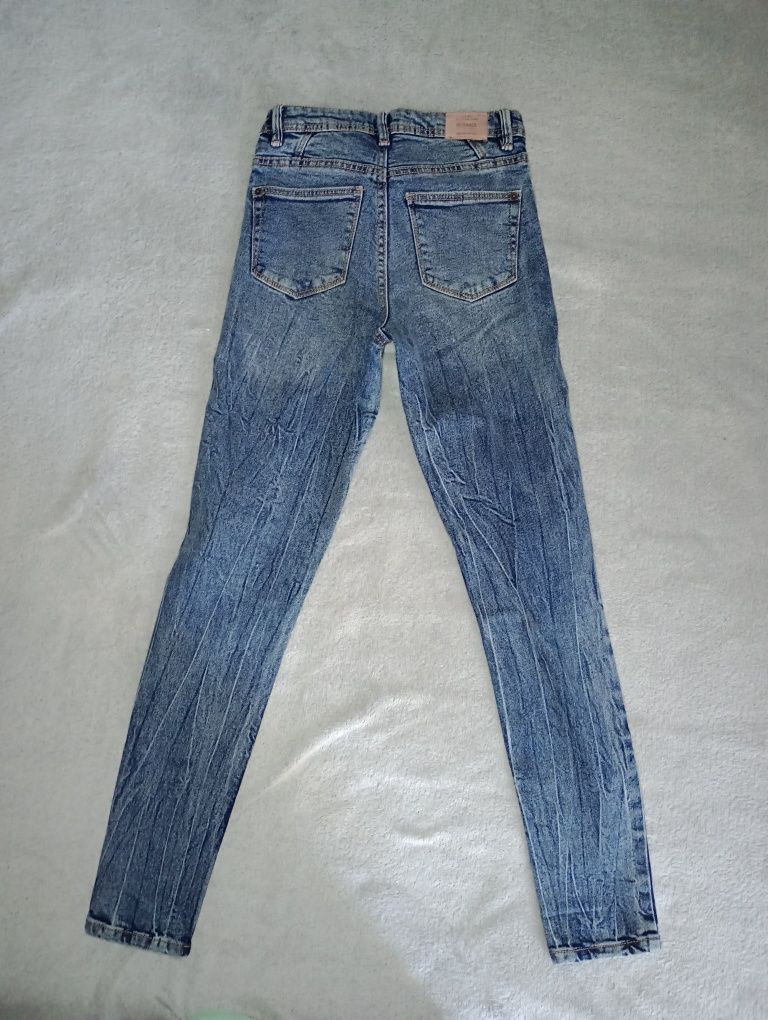 Плотные джинсы RESERVED 32