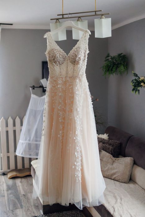 Suknia ślubna Agnes model 2022