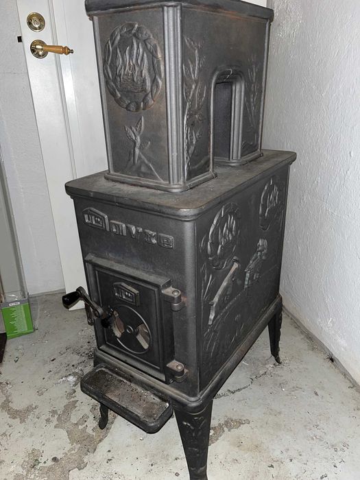 piec Dovre kominek koza w ciemnej farbie  9 kw