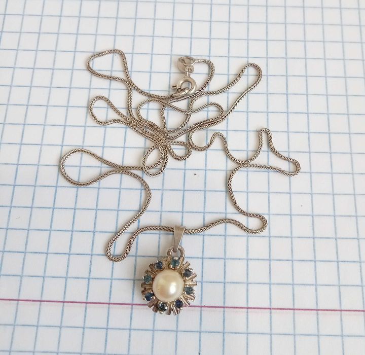 Кулон подвес на цепочке  Серебро 925 проба  Вес - 4,03 г. Винтаж