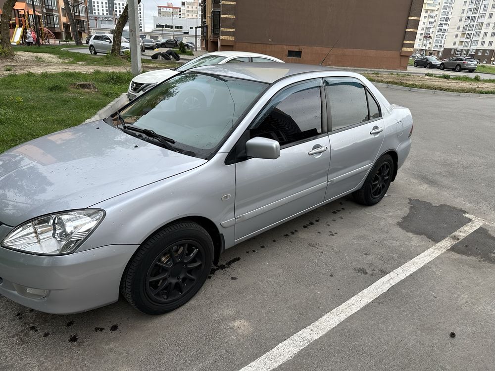 Продається власне автоMitsubishi Lancer 9