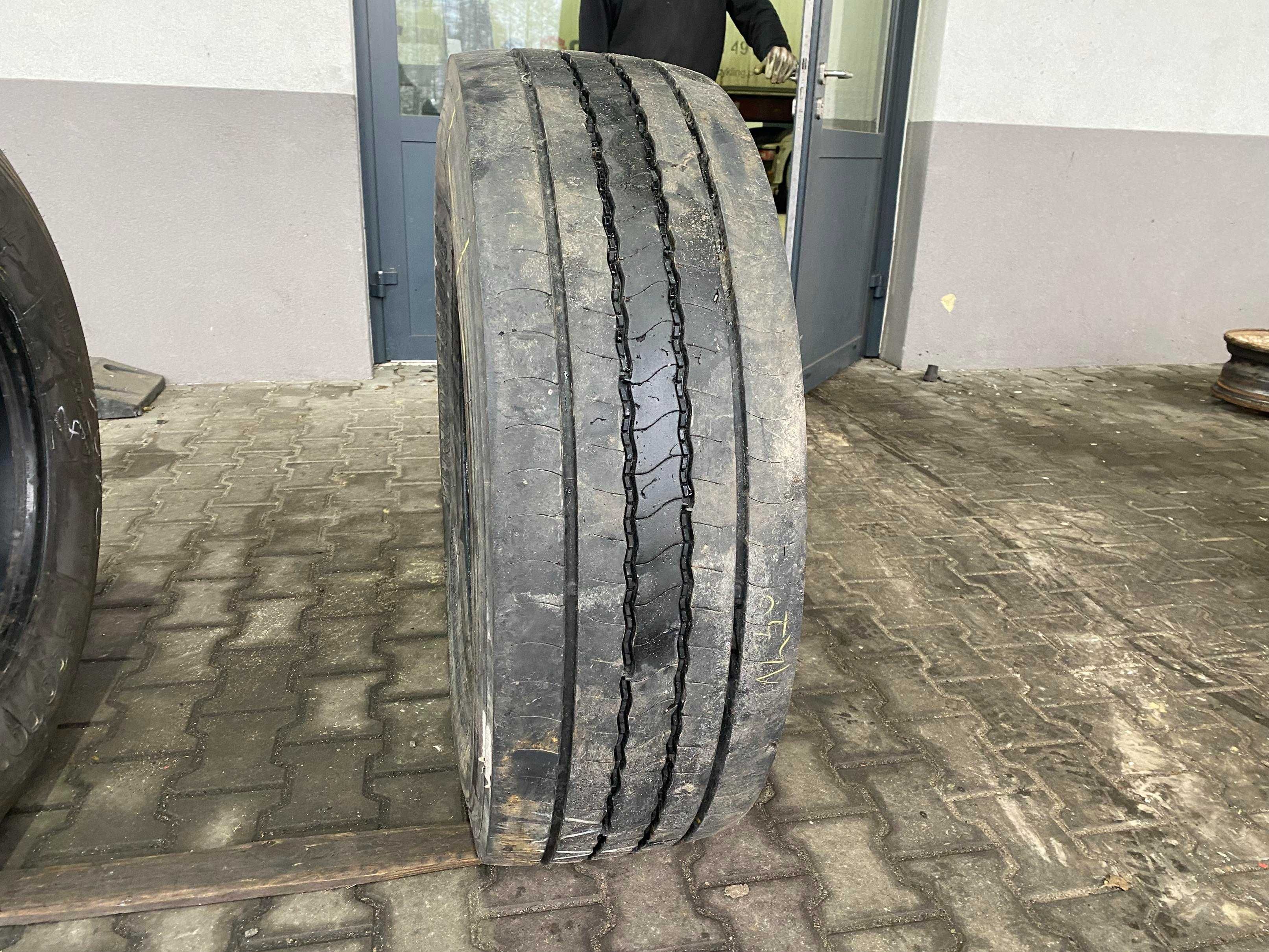 Opona 315/70R22.5 BRIDGESTONE R-STEER 001 Przód 11-12mm