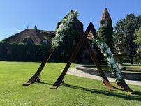Ścianka drewniana weselna dwa trójkąty