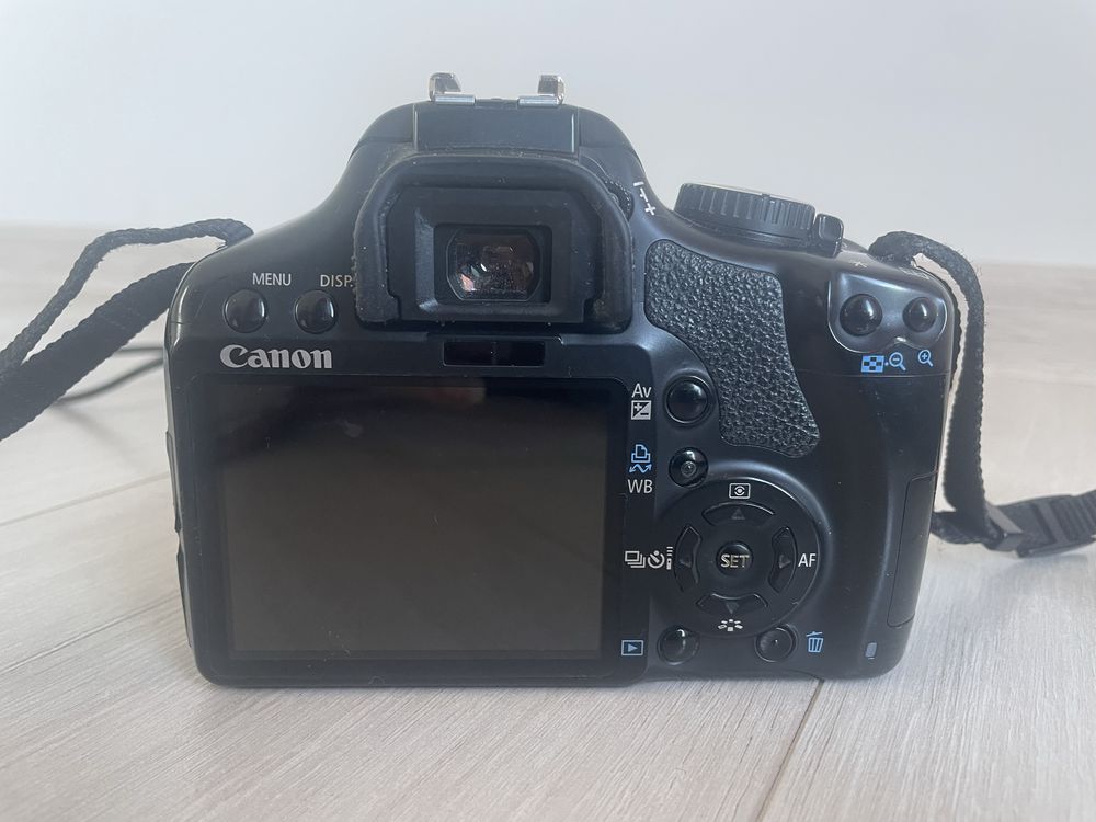 Canon Eos 450d body + grip