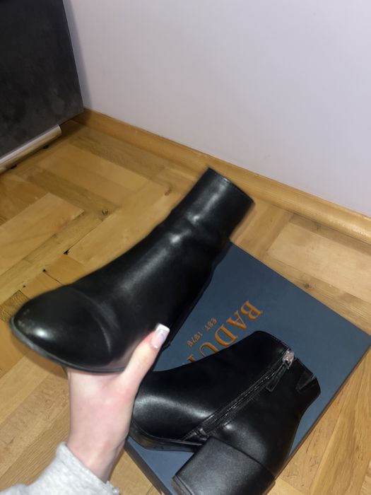 Czarne eleganckie buty botki na klocku rozmiar 38