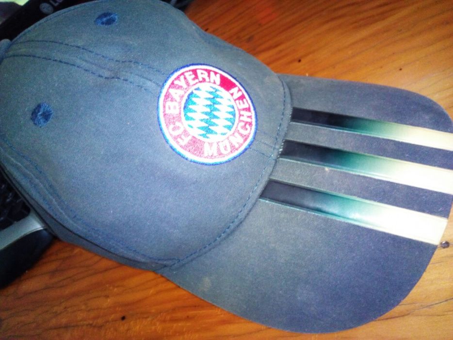Adidas bayern boné