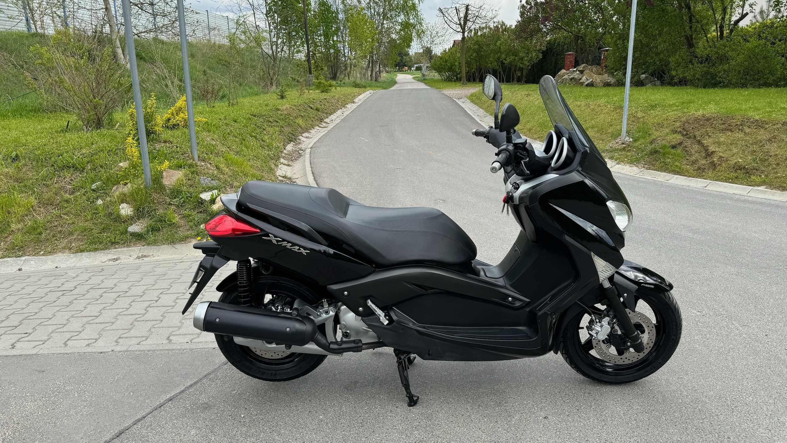 Yamaha XMAX 125 X-MAX YP125 piękny egzemplarz NISKI PRZEBIEG oryginał