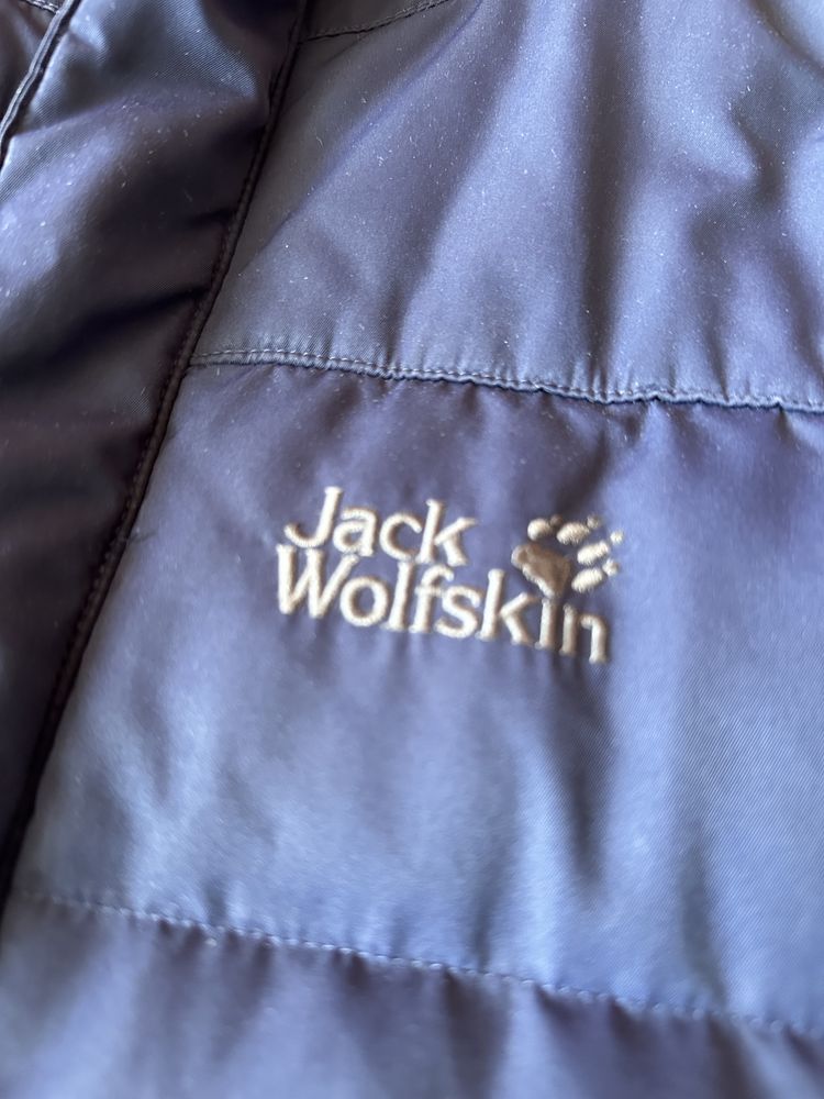 Зимова чоловіча куртка Jack Wolfskin, розмір L, повнорозмірна.