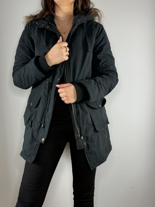 Czarna kurtka parka z kapturem bpc Bonprix rozmiar 40 L