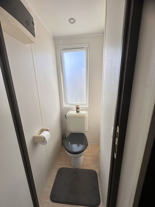 Casa movel em bom estado tudo impecavel pronto a usar..