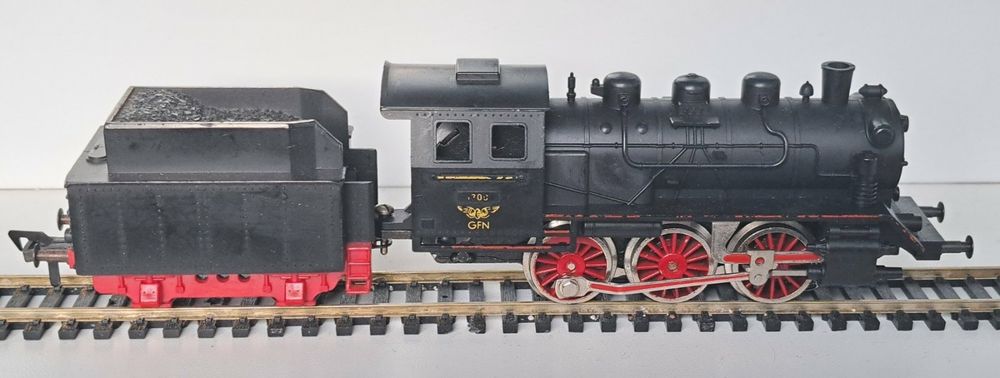 Паровой локомотив Fleischmann 1309 с тендером HO 1:87