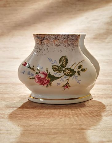 Porcelana Chodzież serwetnik w róże porcelana vintage 55