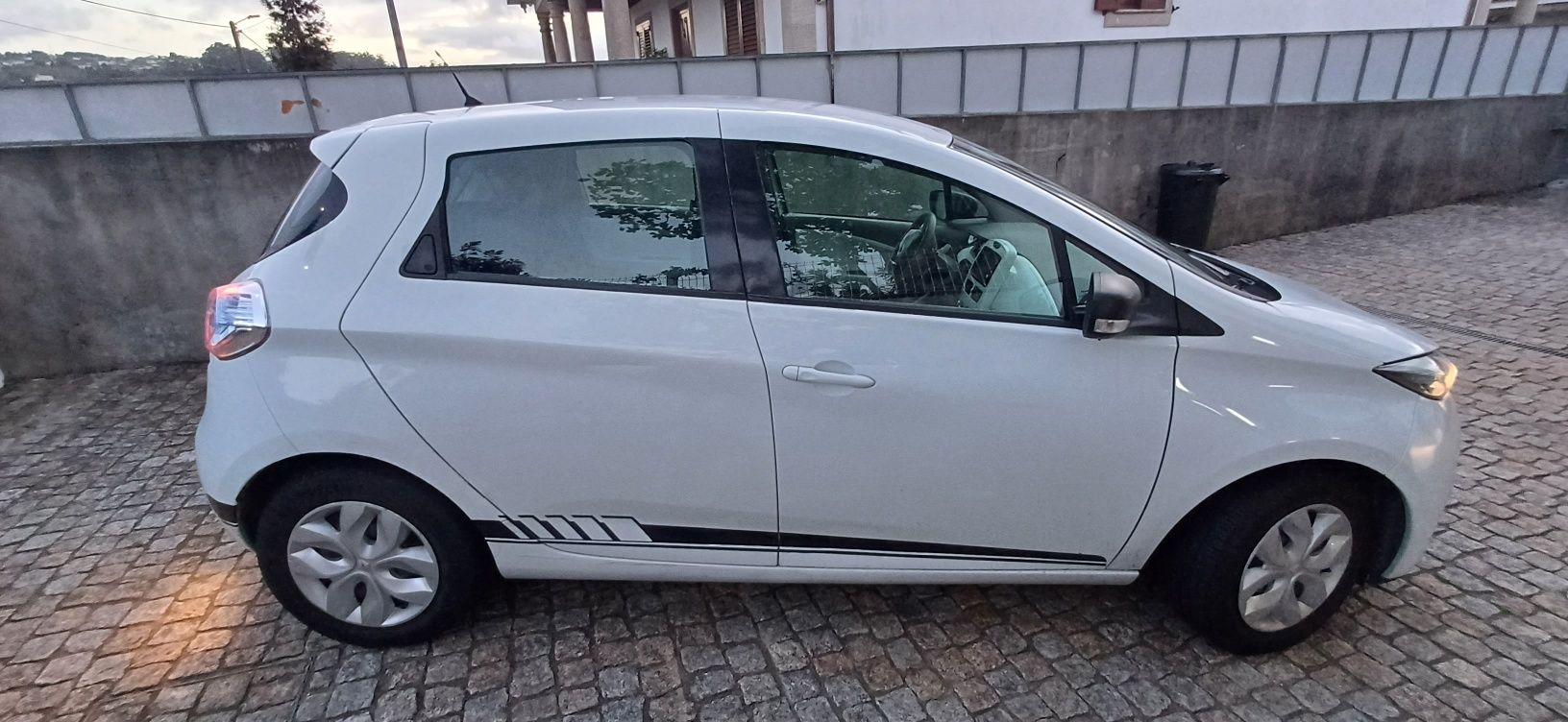 RENAULT ZOE LIFE 40 Nacional bat.própria