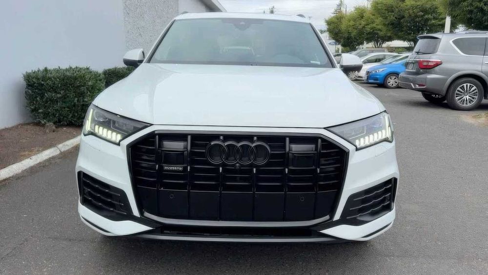 Audi Q7 quattro Premium Plus      2022