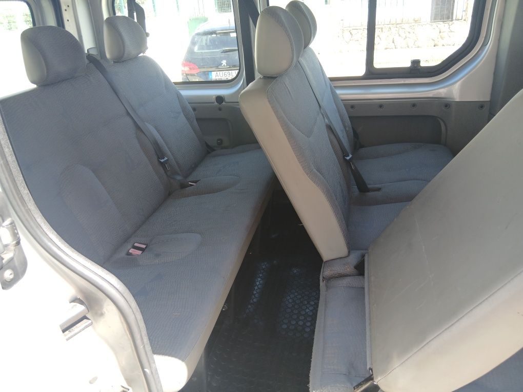 Renault 9 lugares 1.9 dci