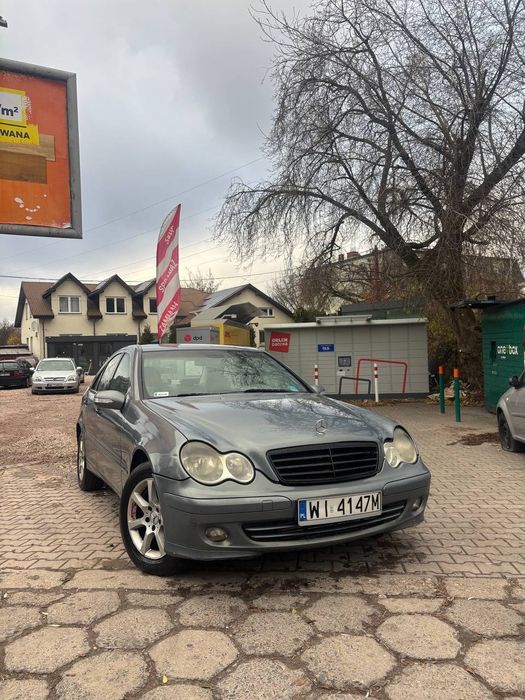 Na sprzedaż Mercedes C klasa 2.2D/Ładny stan/Gwarancja/Alufelgi/Nowe k