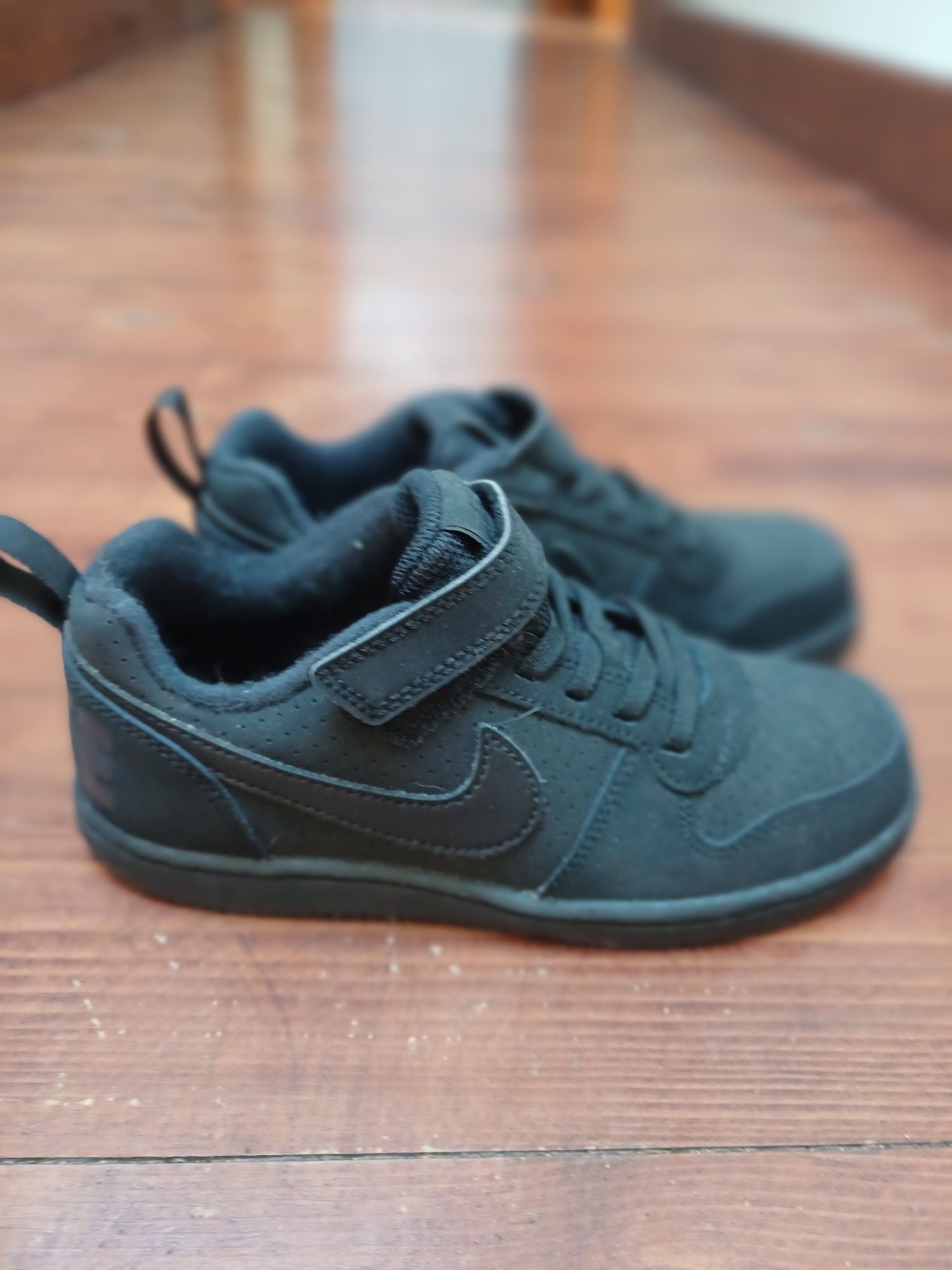 Buty NiKE Court Borough Low roz. 31.5