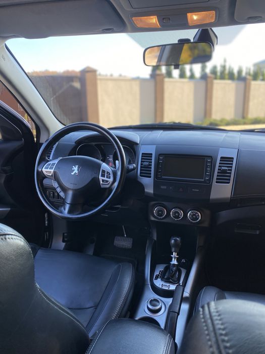 Peugeot 4007, 2010 рік